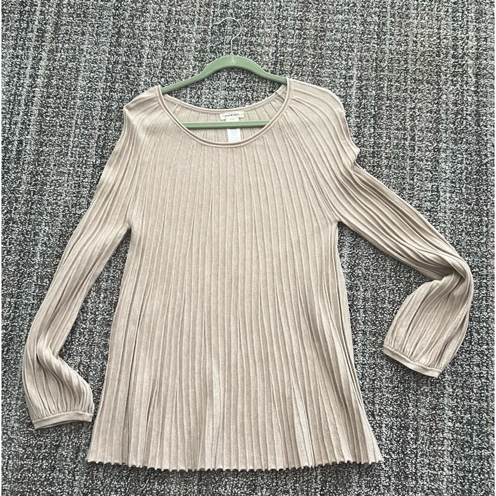 Max Studio Sweater size Large